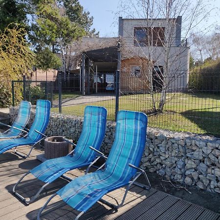 Topsenec-Lakeside Home Exterior photo